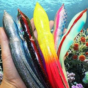 Totanare Yamashita Luminose UV per la Pesca del Calamaro in Mare, Esche da Pesca con Gonnellino a Polpo in Plastica Morbida, Colori Misti, Disponibili all'Ingrosso - Product Image 2