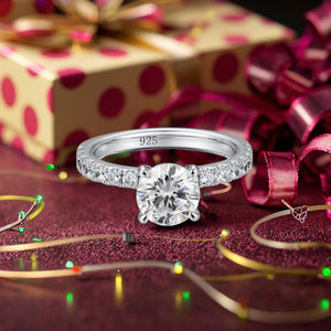 Anillo de oro blanco de 18 quilates con diamantes naturales Anillos de diamantes de lujo - Product Image 1