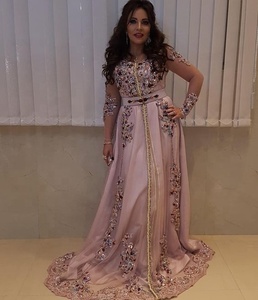 Magnifique robe de soirée et de mariage décorée de perles de verre de cristal, avec pierres, travail, 2021 - Product Image 1