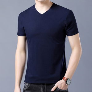 Nouveaux T-shirts d'été pour hommes style coréen, couleur unie, en coton, col en V, coupe ajustée, hauts formels, vente en gros pour jeunes et hommes d'âge moyen - Product Image 2