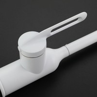 Robinet de cuisine moderne Maite avec installation monotrou, finition plaquée, construction en laiton durable, design à poignée unique