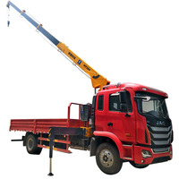 Grue montée sur camion télécommandée de 5 tonnes ventes de camions de grues à flèche télescopique