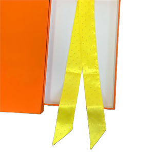 Écharpe en soie fine personnalisée avec impression par sublimation pour couvre-chef et cravate <span class=keywords><strong>d</strong></span>'hôtesse <span class=keywords><strong>de</strong></span> <span class=keywords><strong>l</strong></span>'<span class=keywords><strong>air</strong></span> professionnelle - Product Image 2