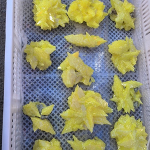 Cristaux de <span class=keywords><strong>soufre</strong></span> jaunes naturels de haute qualité, spécimen de roche minérale de quartz, cluster de cristaux de <span class=keywords><strong>soufre</strong></span> pour la décoration - Product Image 1