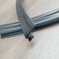 Bande d'étanchéité en caoutchouc EPDM à cellules fermées, profilé résistant aux basses températures et aux intempéries
