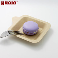 Assiette carrée en bagasse compostable et écologique avec poignée, plateau à dessert jetable biodégradable pour macarons et gâteaux