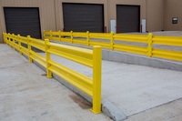 Barrière de sécurité routière à 2 nervures pour l'extérieur Barrière de route en acier 18 pouces, 42 pouces Poteaux à usage intensif 1ft-10ft Rails de protection à usage intensif