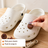 Décorations colorées en PVC pour chaussures, avec breloques en forme de beignets, glaces, ananas et fleurs, pour sandales et sacs