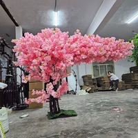 Op maat gemaakte verlengde kersenbloesemboom bruiloft roze witte kunstmatige kersenbloesemboom voor binnen- en buitendecoratie