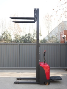 Chariot à palettes manuel, capacité 1 tonne, longueur de fourche 1200 mm, couleur rouge, utilisation extérieure, fonctionnement en position debout - Product Image 5