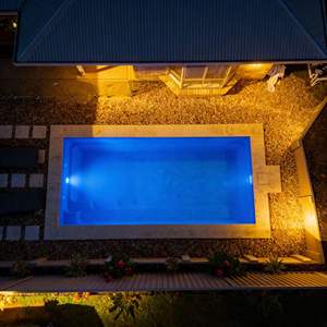 Piscina Grande de Fibra de Vidrio para Jardín Exterior, Personalizada, de Bajo Mantenimiento, con Escalones, para Resort - Product Image 3