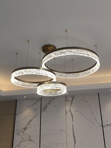 Lámpara de araña de lujo LED de resina y acero inoxidable con diseño de línea de pesca para dormitorio, de la tienda insignia de ventas directas de la fábrica de iluminación de Zhongshan - Product Image 5