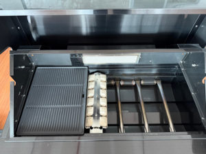 Parrilla de Gas Moderna Premium de Acero Inoxidable con 6 Quemadores Integrados y <span class=keywords><strong>Asador</strong></span> de Sobremesa para Uso Comercial y Familiar - Product Image 3