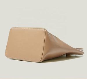 Sac fourre-tout Doctor Diaper Poches en cuir artificiel Sacs fourre-tout Grandiose Exalté Grand fourre-tout de travail pour les activités de plein air - Product Image 4