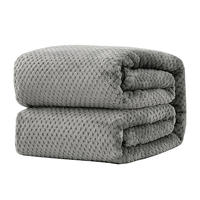 Plaid en flanelle Orvetex moderne et minimaliste pour climatisation, motifs dessin animé/floral/personnage, couleur unie, utilisation quatre saisons pour la maison
