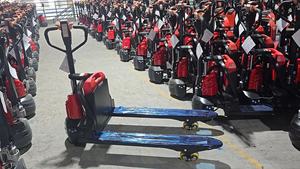 WELIFTRICH nueva capacidad 1,5 Ton 1500kg 3300lbs Transpaleta eléctrica CBD15J Heli Transpaleta - Product Image 5