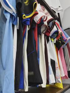 Europees voetbalclub heren V-hals lange mouw lichtgewicht ademend winddicht sneldrogend custom jack voor training en wedstrijd - Product Image 5