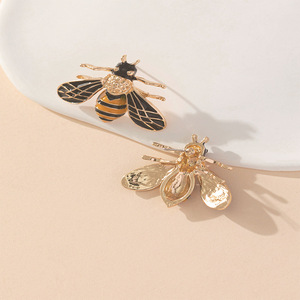 <b>Bee</b> Stud Earrings Zinc Alloy Rhinestone Insect Design Fashion Jewelry <b>Gift</b> Style 1 - Product Image 4
