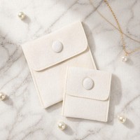 Sac d'emballage pour bijoux en microfibre personnalisé ZXF Fashion avec bouton pression pour l'emballage des bracelets
