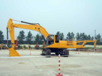 Excavatrice de Calibre Supérieur XE370CA Gagnant en Valeur Publique en Zone Intérieure de la Savane de Guinée pour les Besoins de Construction Minière