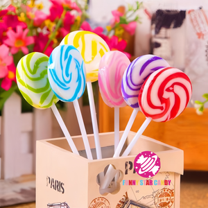 Fabrika toptan toplu 12g Lolly özel gökkuşağı renk tatlılar meyve lezzet yuvarlak girdap büküm düz sert şeker lolipop - Product Image 6