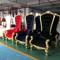 Chaises de luxe à dossier haut de style trône royal
