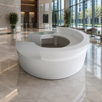 Bureau d'accueil rond personnalisé en surface solide, plan de travail durable et remplaçable pour hall d'accueil