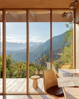 Maisons miniatures en bois, cabane forestière, structure en bois, charme rustique, tuiles en cèdre, maisons en bois
