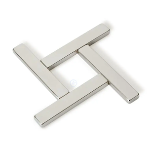 N52 <span class=keywords><strong>Aimant</strong></span> magnétique puissant <span class=keywords><strong>et</strong></span> <span class=keywords><strong>long</strong></span> à barre carrée <span class=keywords><strong>et</strong></span> plate <span class=keywords><strong>Aimant</strong></span> néodyme puissant en blocs de terres rares pour moteur - Product Image 4