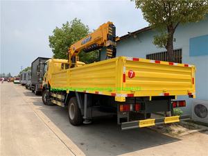 Sinotruk 4*2 화물 트럭 장착 크레인 드릴링 오거 5 톤 크레인 트럭 장착 드릴링 장비 - Product Image 6