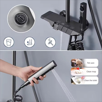 Grifo de ducha termostático de pared de aluminio cromado, con efecto lluvia, pulverización suave y deslizador, en gris acero.