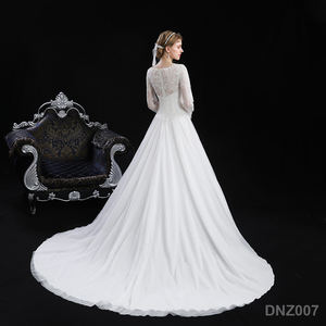 Abito da Sposa in Seta con Maniche Lunghe, Trasparente, Decorato con Perline di Lusso, Stile A-Line con Strascico per Cerimonia in Chiesa - Product Image 4