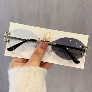 Polygonal <b>Frameless</b> Sunglasses For Women Gold <b>Frame</b> Ac Lens Uv400 Protection Outdoor Sunscreen Trendy Style - Product Image 2