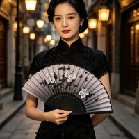 Éventail pliant en bambou avec pompon, éventail décoratif oriental vintage pour femmes, idéal pour Hanfu, cosplay, photographie, cadeau de mariage