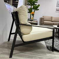 Fauteuil d'appoint moderne en cuir PU noir, livraison gratuite aux États-Unis, fauteuil de salon ergonomique inclinable avec coussin résistant aux rayures et pieds robustes