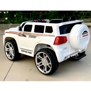 سيارة لعبة للأطفال بجهاز تحكم كهربائي عن بعد بأربعة عجلات بلاستيكية مع إضاءة للكبار لركوب محرك مزدوج - Product Image 4
