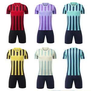 Engelse stijl voetbaltenue op maat, ademend, sneldrogend, 100% polyester - Product Image 1