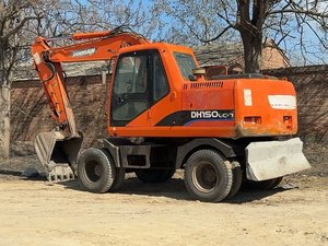 Escavatore Gommato Usato <span class=keywords><strong>Doosan</strong></span> DH150LC-<span class=keywords><strong>7</strong></span> da 15 Tonnellate in Ottime Condizioni - Product Image 4