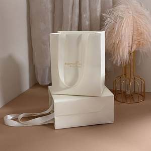 Bolsas de Compra de Papel Negro de Lujo con Asa de Cinta, Impresión Offset, Logotipo Personalizable para Boutique, Artesanía, Embalaje de Velas - Product Image 2