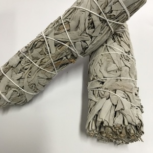 Bâtonnet de <span class=keywords><strong>sauge</strong></span> blanche pur et écologique de 4 pouces pour purification et aromathérapie à domicile - Product Image 3