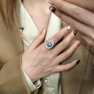 Anillo de Plata de Ley S925 con Perla Gris de Tahití y Anillo de Oro con Diamantes Completos al Estilo Francés de Shijia - Product Image 4