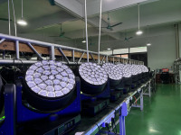 Polarlichter Bühnen lichter LED Wash Moving Head LED 37*40W BIG Bee Eye Moving Head für Theater TV Station Project Stage Show Event