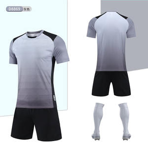 Hoogwaardige voetbalteamuniformen, op maat gemaakte sportshirts, voetbalshirts voor kinderen, gepersonaliseerde printdiensten - Product Image 3