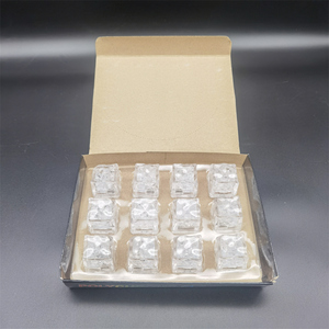 Bán Buôn Tùy Chỉnh Vuông LED <span class=keywords><strong>Ice</strong></span> <span class=keywords><strong>Cube</strong></span> Cho Nước Kích Hoạt Nhựa Không Thấm Nước Tái Sử Dụng Nhấp Nháy Cocktail Cho Tốt Nghiệp Giáng Sinh - Product Image 6