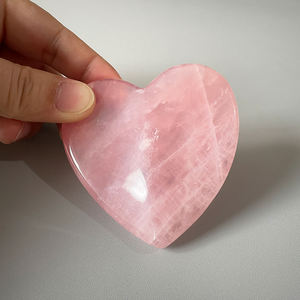 <span class=keywords><strong>Pierre</strong></span> de Gua Sha en cristal 3D en forme de cœur avec logo personnalisé, outil de massage en forme de cœur, <span class=keywords><strong>sculpteur</strong></span> facial en quartz rose, cadeau de luxe - Product Image 4