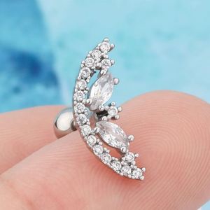 Pendientes de cartílago de acero inoxidable quirúrgico 316L con circonita cúbica en forma de corazón para piercing de hélice frontal - Product Image 5
