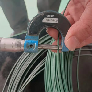 ลวดเหล็กเคลือบพีวีซีสำหรับแขวนเสื้อผ้าที่แขวนผ้าลวดเหล็กเคลือบพีวีซีขนาด4มม. - Product Image 3