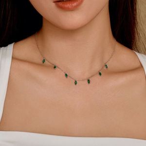 Collier élégant Dylam en argent sterling avec chaîne à maillons, pierre marquise et pampilles en zircone 5A - Product Image 3