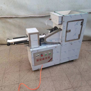 Machine à extruder les bâtonnets de pâte torsadés de bonne qualité pour la fabrication de snacks et de friandises frites - Product Image 2