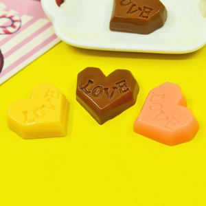 Cabujón de Resina de Chocolate Dulce con Reverso Plano para Joyería DIY, Fabricación de Pendientes, Pulseras, Colgantes y Decoración de Fundas de Teléfono - Product Image 3